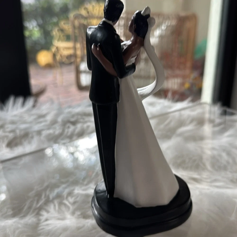 African American Bride & Groom First Dance Cake Topper & Double garter NWOT